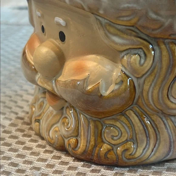 Santa Claus Ceramic 3-D Mug - Picture 7 of 15